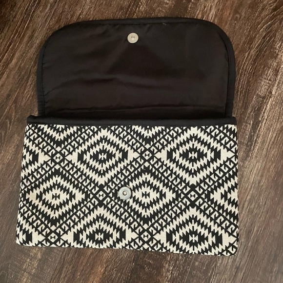 Aztec sequence vintage clutch - Picture 2 of 4